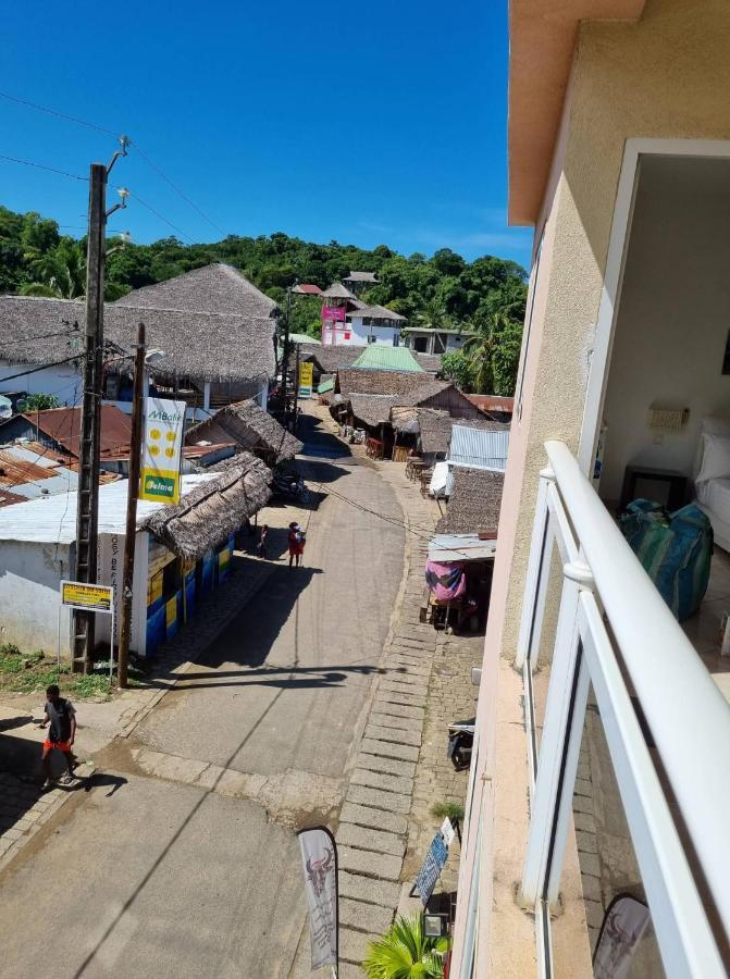 Kokoloko Hotel Ambatoloaka  Exterior foto
