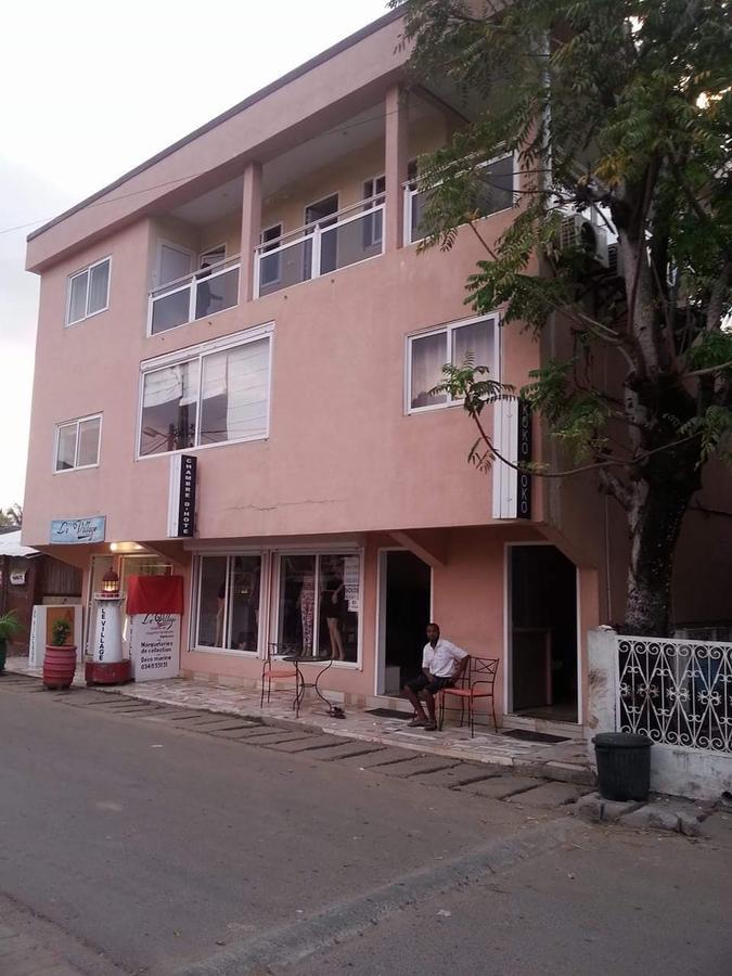Kokoloko Hotel Ambatoloaka  Exterior foto